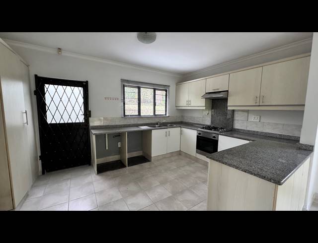 2 BEDROOM HOUSE TO LET IN RONALDSKLOOF